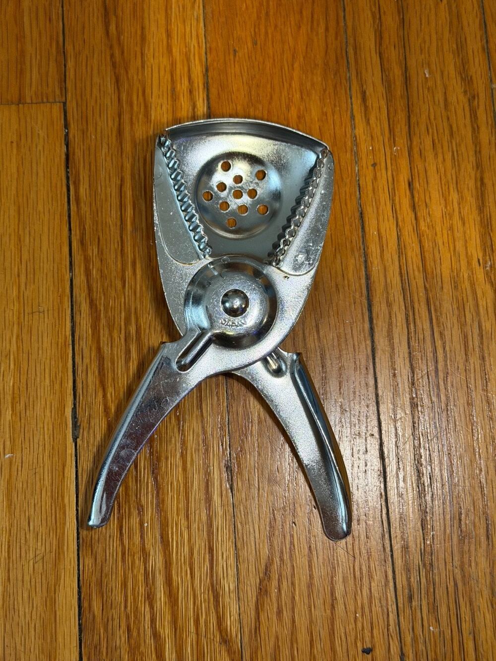 Vintage VTG Hand Press Lemon Lime Citrus Squeezer Stainless Steel Japan Made